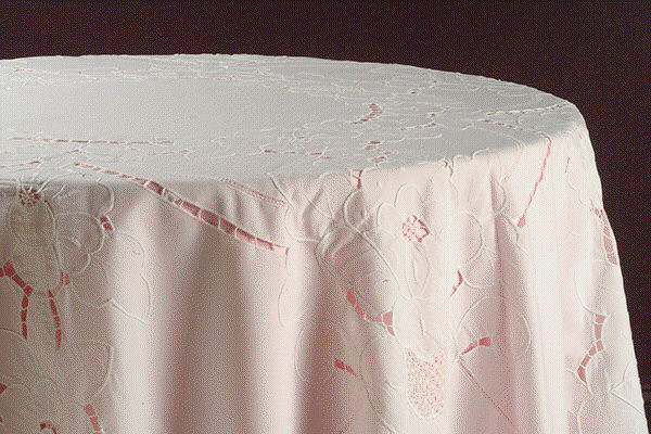 Where to rent WHITE RUBY LINEN in Fairfield TX